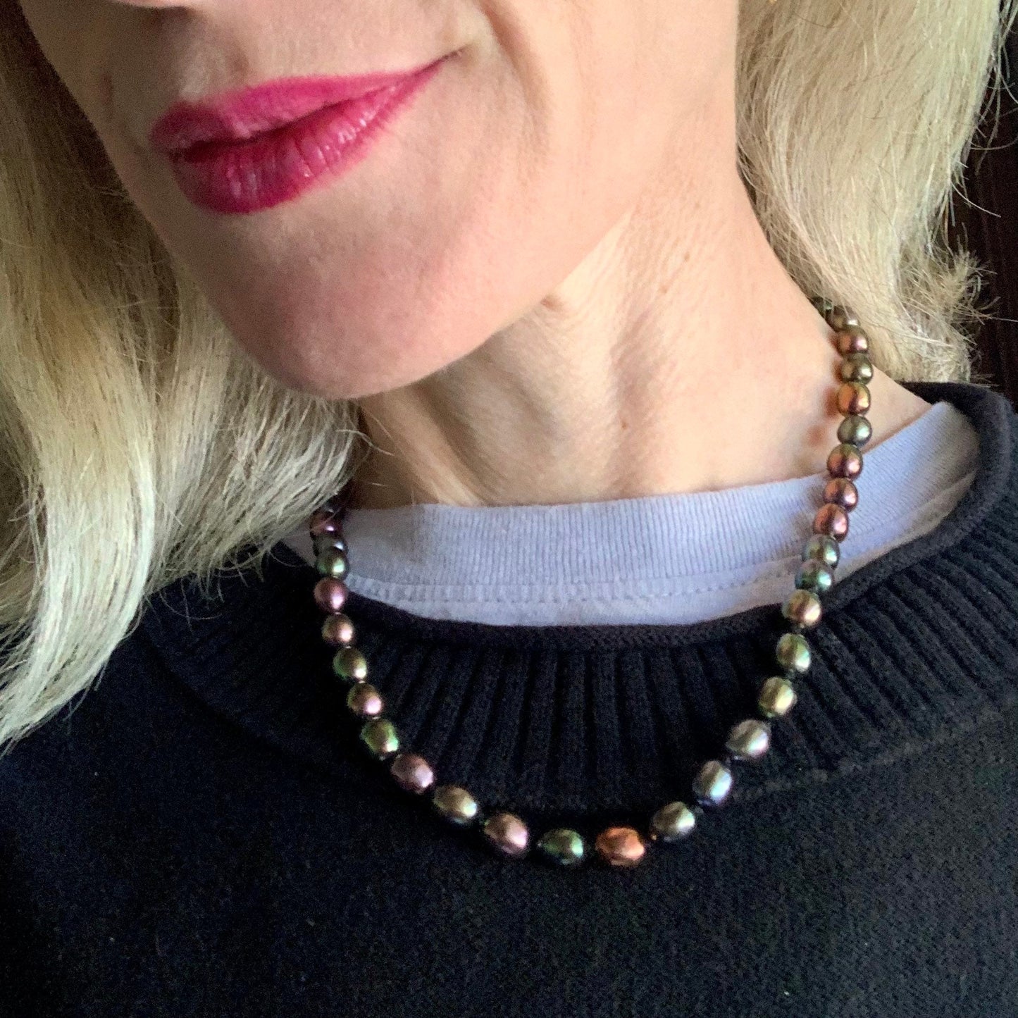 Shiny Metallic Pearl High Quality Hand Silk Tied Necklace