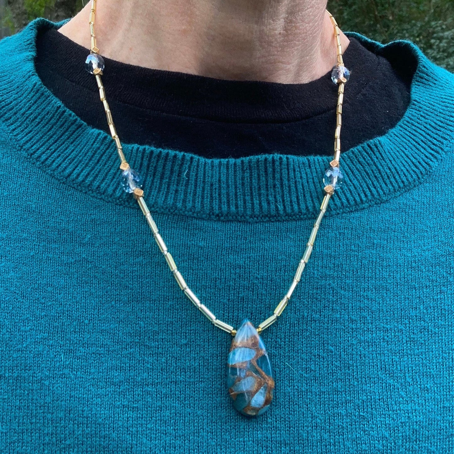 Crystal/ Gold / Goldblue Quartz Tear Drop 15x30mm Pendant Necklace
